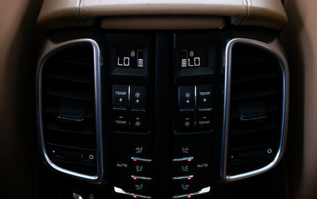 Porsche Cayenne III, 2012 год, 2 498 000 рублей, 14 фотография