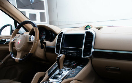 Porsche Cayenne III, 2012 год, 2 498 000 рублей, 13 фотография