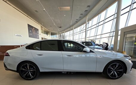 BMW 5 серия, 2025 год, 8 700 000 рублей, 4 фотография