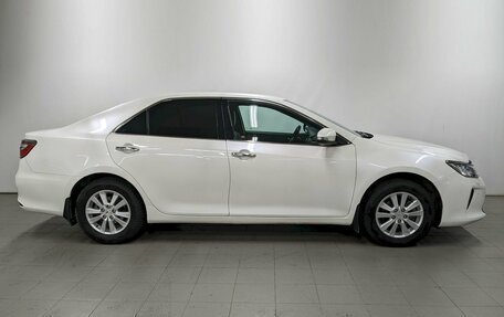 Toyota Camry, 2015 год, 1 640 000 рублей, 4 фотография