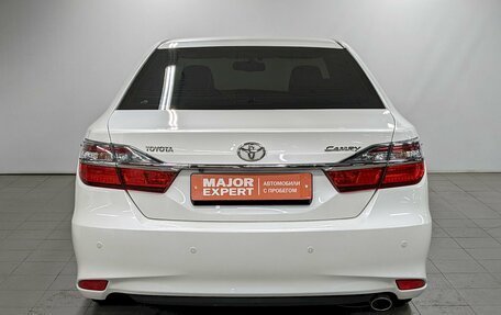 Toyota Camry, 2015 год, 1 640 000 рублей, 6 фотография