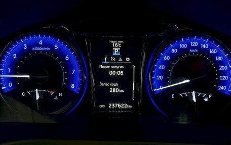 Toyota Camry, 2015 год, 1 640 000 рублей, 28 фотография