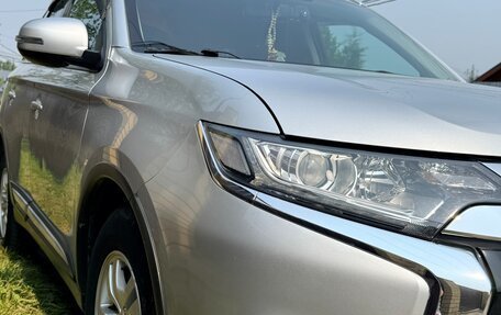 Mitsubishi Outlander III рестайлинг 3, 2016 год, 1 750 000 рублей, 1 фотография