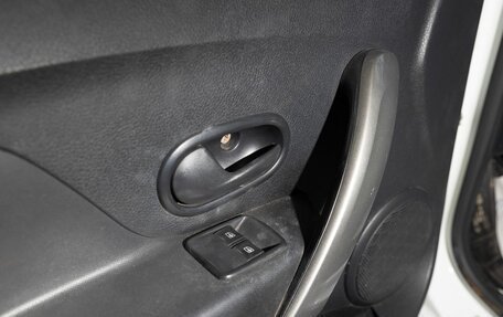 Renault Logan II, 2020 год, 1 579 150 рублей, 16 фотография