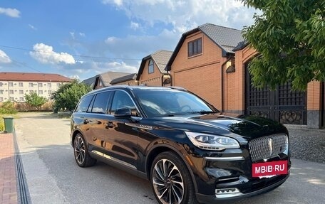Lincoln Aviator II, 2020 год, 4 250 000 рублей, 3 фотография