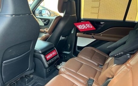 Lincoln Aviator II, 2020 год, 4 250 000 рублей, 8 фотография