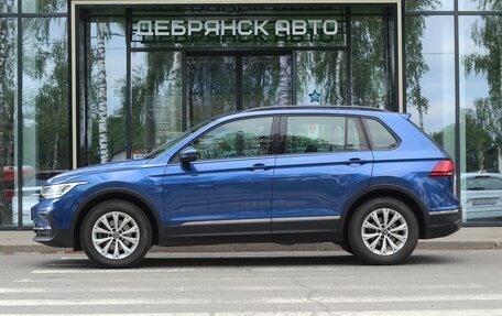 Volkswagen Tiguan II, 2021 год, 2 745 000 рублей, 2 фотография