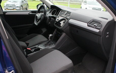 Volkswagen Tiguan II, 2021 год, 2 745 000 рублей, 6 фотография
