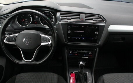 Volkswagen Tiguan II, 2021 год, 2 745 000 рублей, 7 фотография