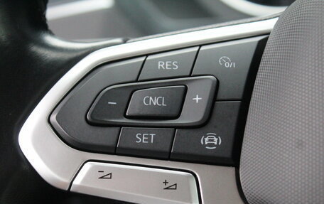 Volkswagen Tiguan II, 2021 год, 2 745 000 рублей, 9 фотография