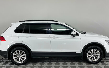 Volkswagen Tiguan II, 2020 год, 2 450 000 рублей, 5 фотография