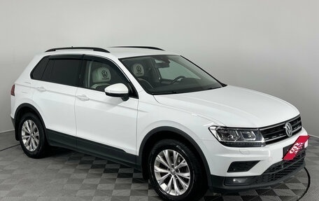 Volkswagen Tiguan II, 2020 год, 2 450 000 рублей, 4 фотография
