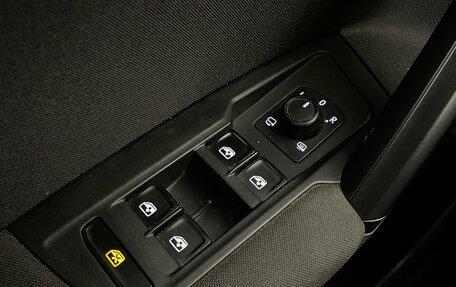 Volkswagen Tiguan II, 2020 год, 2 450 000 рублей, 17 фотография