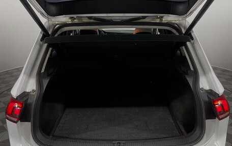 Volkswagen Tiguan II, 2020 год, 2 450 000 рублей, 19 фотография