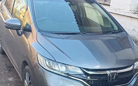 Honda Fit III, 2019 год, 999 999 рублей, 2 фотография