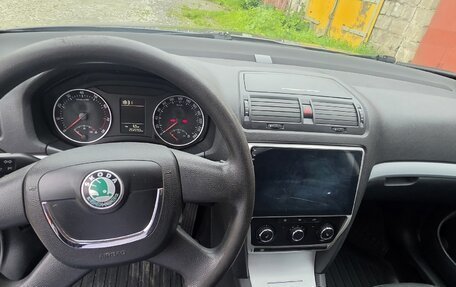 Skoda Octavia, 2011 год, 990 000 рублей, 4 фотография
