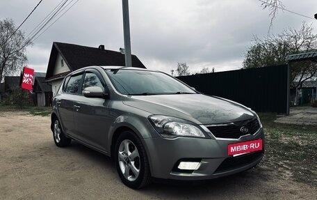 KIA cee'd I рестайлинг, 2010 год, 650 000 рублей, 2 фотография