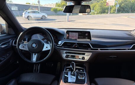BMW 7 серия, 2021 год, 7 000 000 рублей, 9 фотография