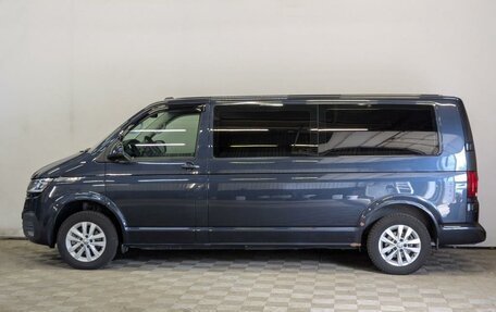 Volkswagen Caravelle T6 рестайлинг, 2020 год, 3 950 000 рублей, 8 фотография