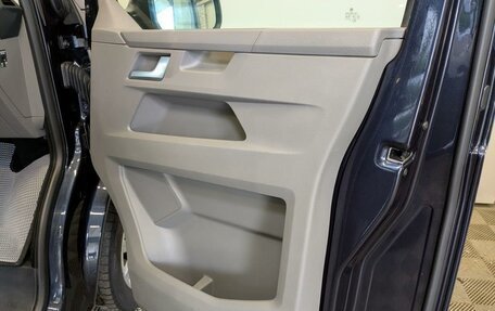 Volkswagen Caravelle T6 рестайлинг, 2020 год, 3 950 000 рублей, 23 фотография