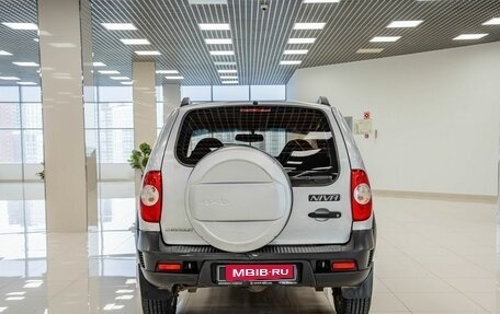 Chevrolet Niva I рестайлинг, 2010 год, 321 000 рублей, 8 фотография