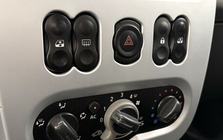 Renault Sandero I, 2010 год, 555 000 рублей, 19 фотография