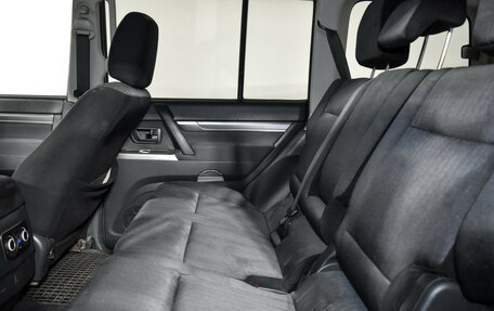 Mitsubishi Pajero IV, 2013 год, 1 639 000 рублей, 13 фотография