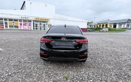 Hyundai Solaris II рестайлинг, 2017 год, 880 000 рублей, 5 фотография