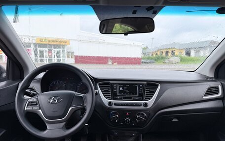 Hyundai Solaris II рестайлинг, 2017 год, 880 000 рублей, 9 фотография