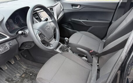 Hyundai Solaris II рестайлинг, 2017 год, 880 000 рублей, 8 фотография