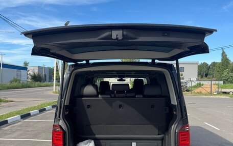 Volkswagen Multivan T6 рестайлинг, 2017 год, 3 590 000 рублей, 12 фотография