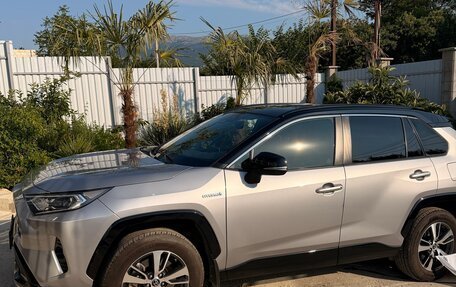 Toyota RAV4, 2020 год, 3 100 000 рублей, 5 фотография
