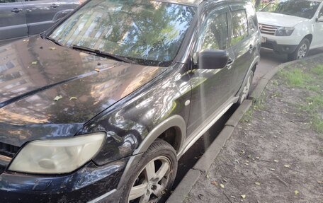 Mitsubishi Outlander III рестайлинг 3, 2005 год, 480 000 рублей, 6 фотография