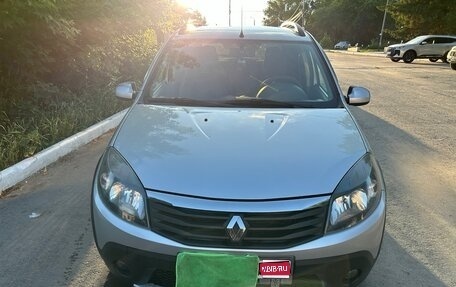 Renault Sandero I, 2014 год, 900 000 рублей, 1 фотография