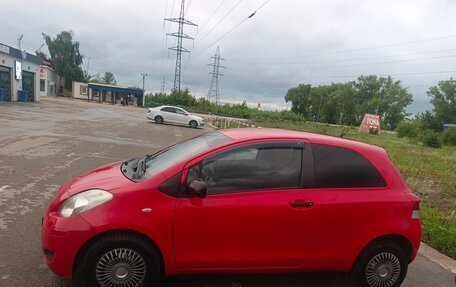 Toyota Yaris III рестайлинг, 2010 год, 450 000 рублей, 10 фотография