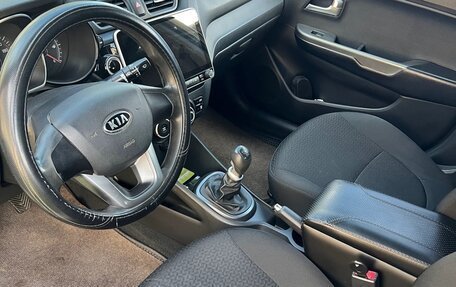 KIA Rio III рестайлинг, 2012 год, 750 000 рублей, 5 фотография