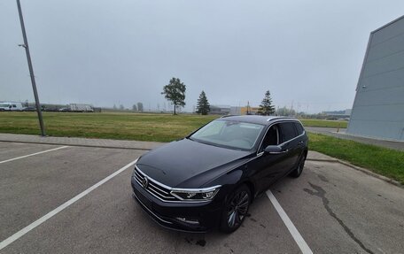 Volkswagen Passat B8 рестайлинг, 2022 год, 2 290 000 рублей, 5 фотография