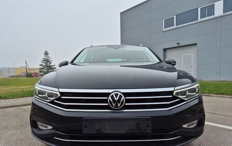 Volkswagen Passat B8 рестайлинг, 2022 год, 2 290 000 рублей, 2 фотография