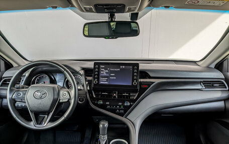 Toyota Camry, 2021 год, 3 140 000 рублей, 14 фотография