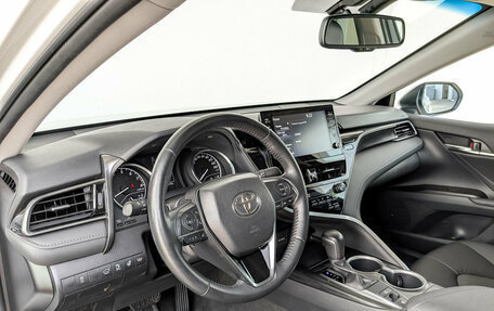 Toyota Camry, 2021 год, 3 140 000 рублей, 16 фотография