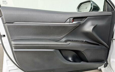 Toyota Camry, 2021 год, 3 140 000 рублей, 19 фотография