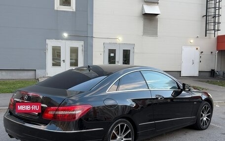 Mercedes-Benz E-Класс, 2010 год, 1 100 000 рублей, 5 фотография