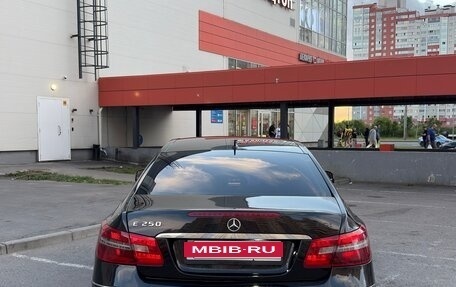 Mercedes-Benz E-Класс, 2010 год, 1 100 000 рублей, 4 фотография