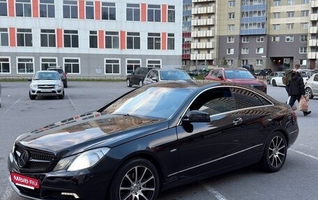 Mercedes-Benz E-Класс, 2010 год, 1 100 000 рублей, 2 фотография