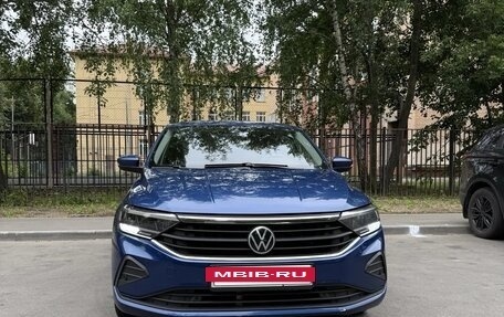 Volkswagen Polo VI (EU Market), 2021 год, 1 610 000 рублей, 29 фотография