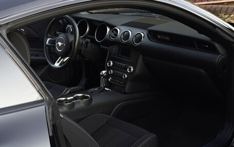 Ford Mustang VI рестайлинг, 2019 год, 3 200 000 рублей, 22 фотография