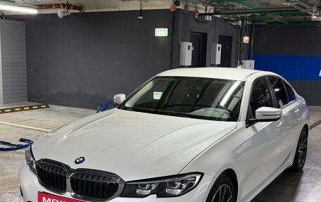 BMW 3 серия, 2020 год, 3 100 000 рублей, 3 фотография