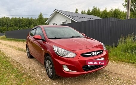 Hyundai Solaris II рестайлинг, 2012 год, 970 000 рублей, 3 фотография