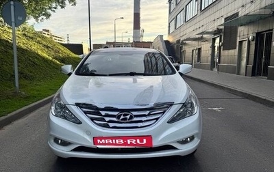 Hyundai Sonata VI, 2011 год, 845 000 рублей, 1 фотография