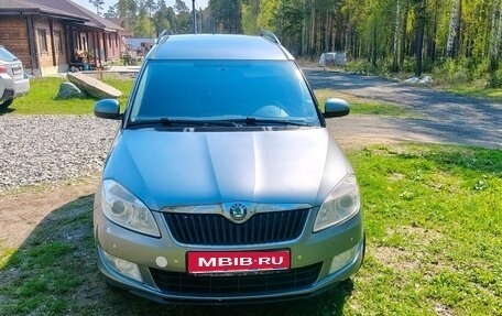 Skoda Roomster, 2011 год, 550 000 рублей, 1 фотография